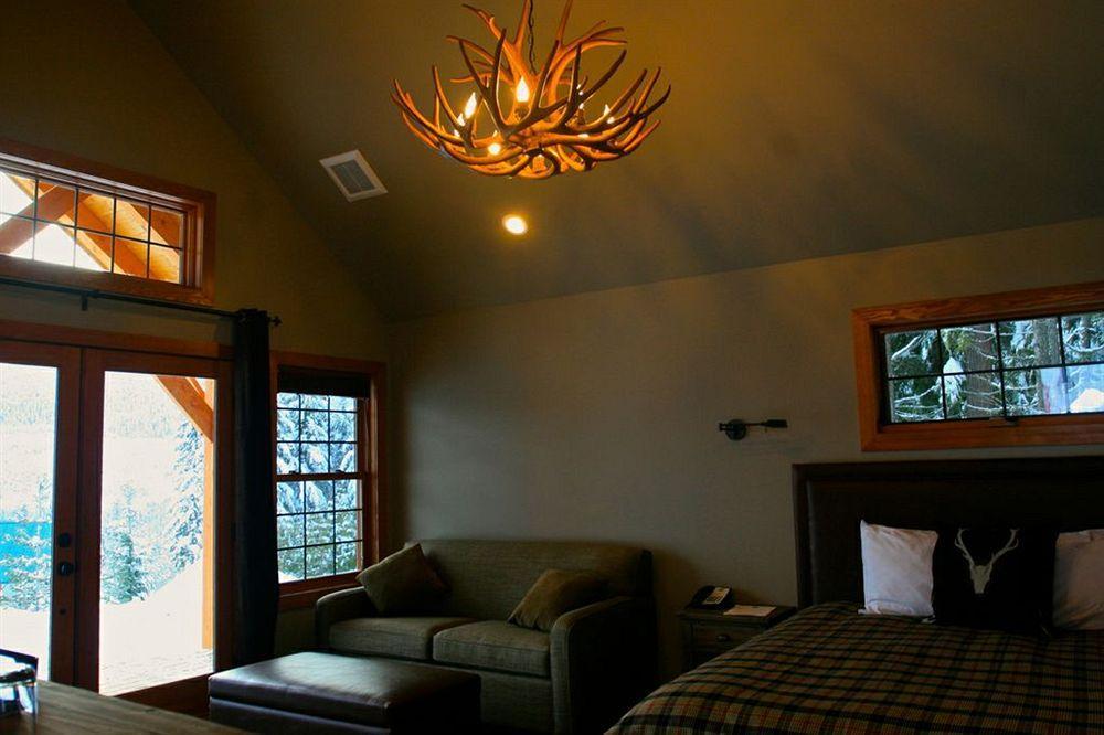 Heather Mountain Lodge Rogers Pass Exterior photo